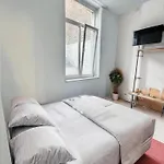 Rive Gauche F Centre - Gare - Aeroport 아파트 샤를루아