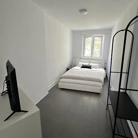 Rive Gauche F Centre - Gare - Aeroport アパート *