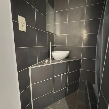 Apartamento Rive Gauche F Centre - Gare - Aéroport Charleroi
