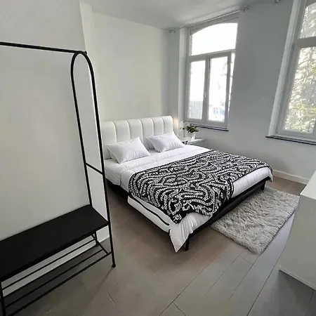 Apartamento Rive Gauche F Centre - Gare - Aéroport Charleroi