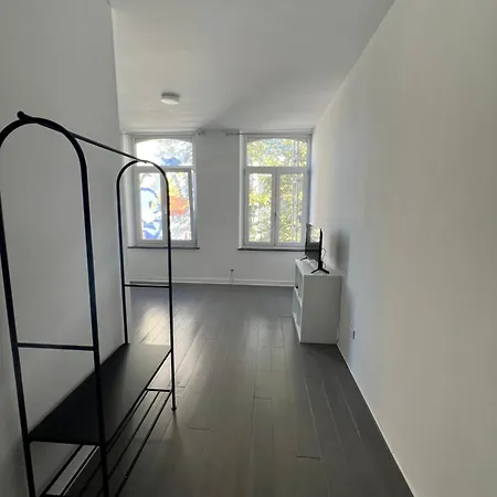 Rive Gauche F Centre - Gare - Aéroport *