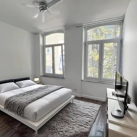 Rive Gauche F Centre - Gare - Aéroport Apartamento Charleroi