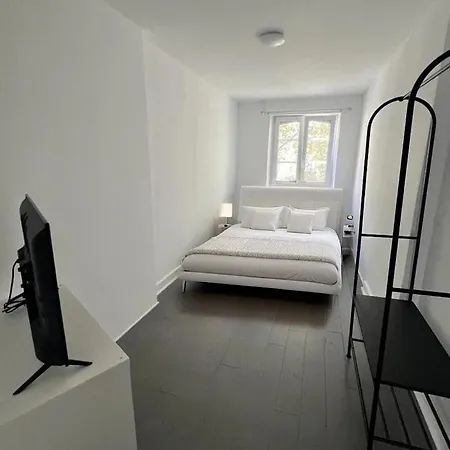 Apartamento Rive Gauche F Centre - Gare - Aéroport Charleroi